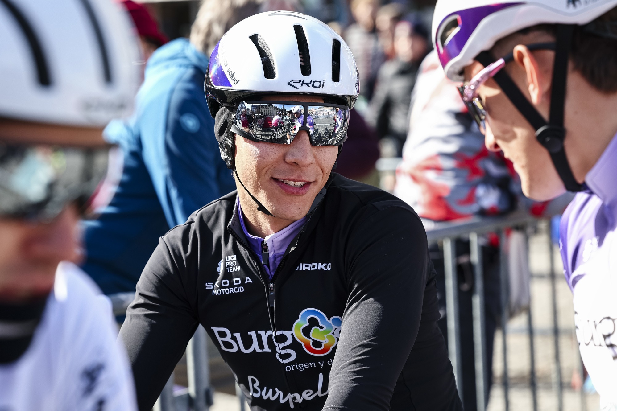 César Macías Tour Brujas